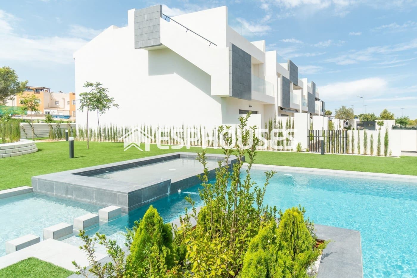 3 Zimmer Bungalow zu verkaufen in Los Balcones mit Pool Garage - 350.000 € (Ref: 10025291)