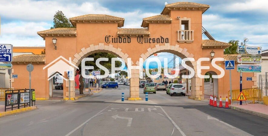 3 camera da letto Villa in vendita in Ciudad Quesada con piscina - 1.099.000 € (Rif: 10025294)