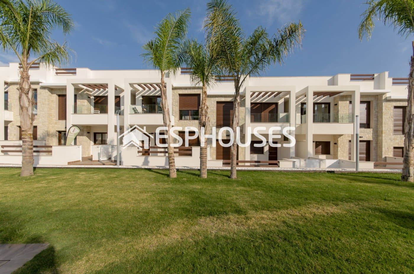3 camera da letto Bungalow in vendita in Los Balcones con piscina garage - 310.000 € (Rif: 10025296)