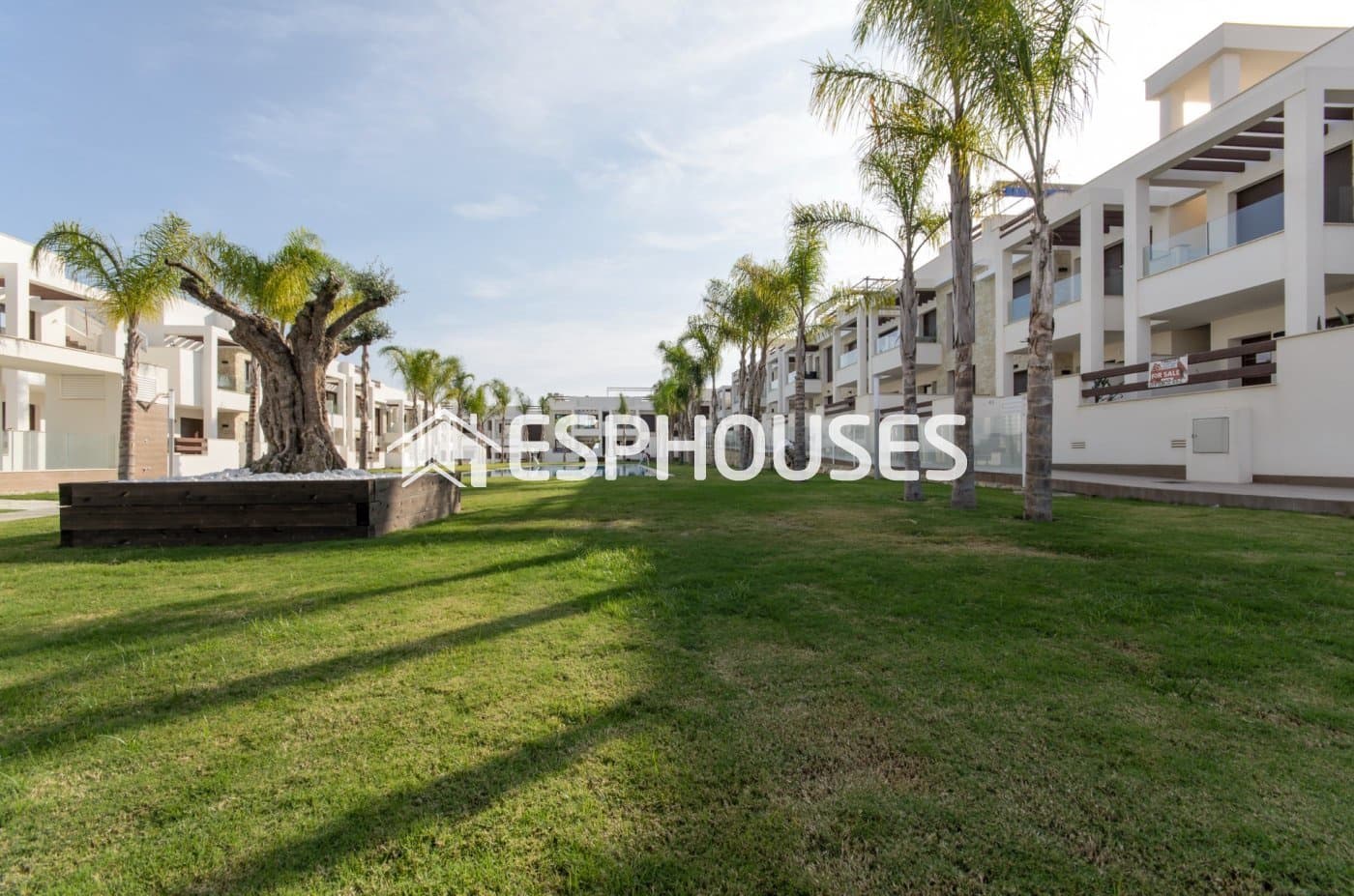 2 Zimmer Bungalow zu verkaufen in Los Balcones mit Pool Garage - 320.000 € (Ref: 10025297)