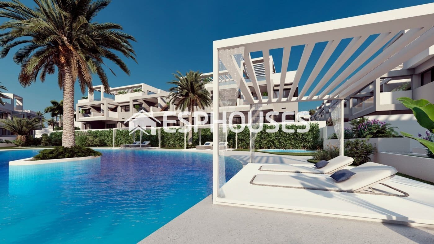 2 bedroom Bungalow for sale in Los Balcones with pool - € 322,900 (Ref: 10025300)