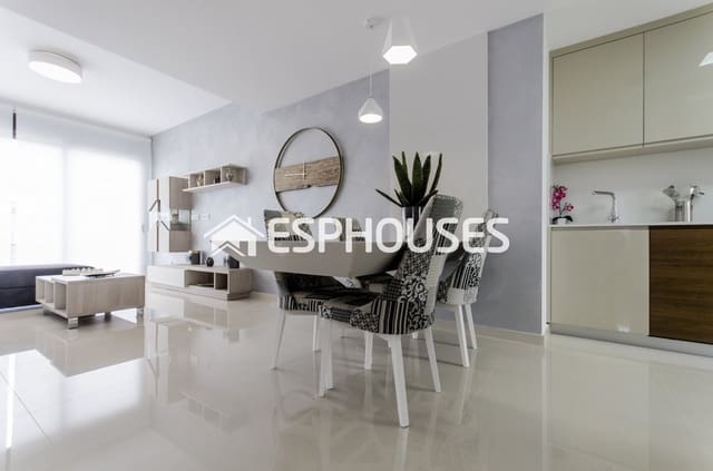 4 soveværelse Villa til salg i San Miguel de Salinas med swimmingpool garage - € 630.000 (Ref: 10025301)