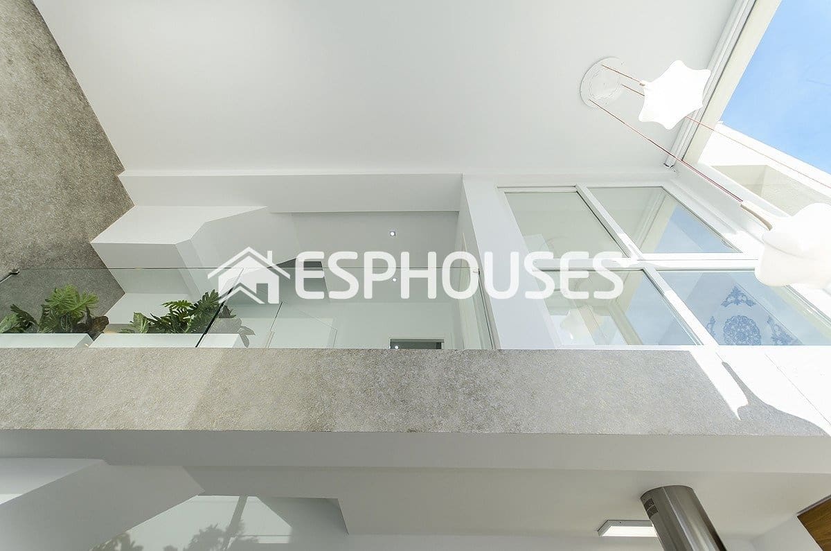 3 bedroom Villa for sale in Los Montesinos with pool garage - € 485,000 (Ref: 10025302)