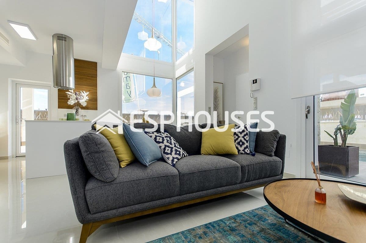3 bedroom Villa for sale in Los Montesinos with pool garage - € 485,000 (Ref: 10025302)