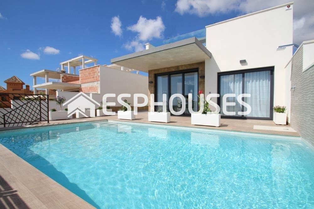 3 sypialnia Willa na sprzedaż w San Miguel de Salinas z basenem garażem - 630 000 € (Ref: 10025303)