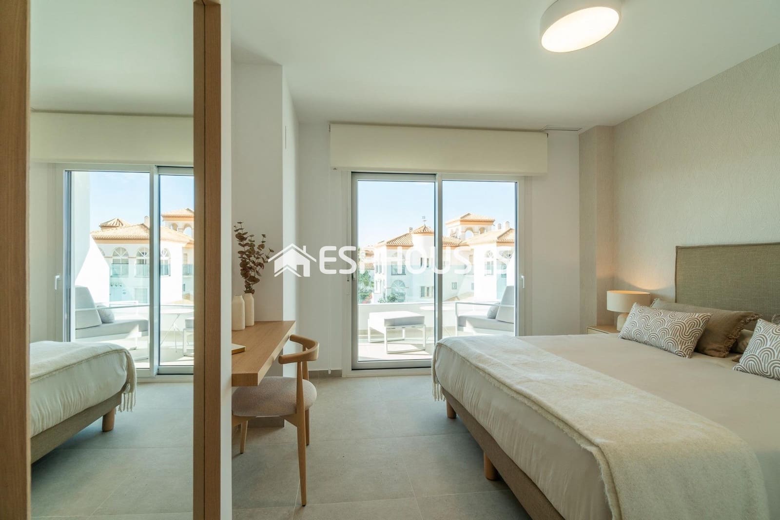 3 chambre Penthouse à vendre à Playa Flamenca avec piscine garage - 625 000 € (Ref: 10025304)