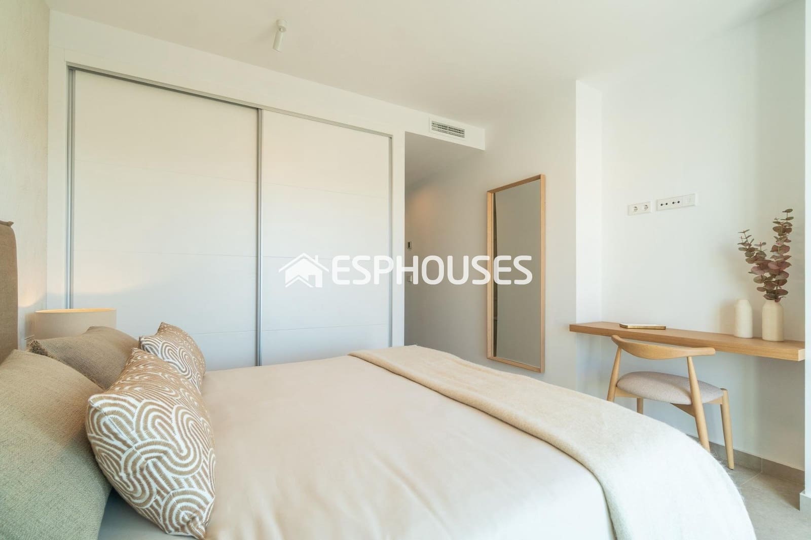 3 chambre Penthouse à vendre à Playa Flamenca avec piscine garage - 625 000 € (Ref: 10025304)