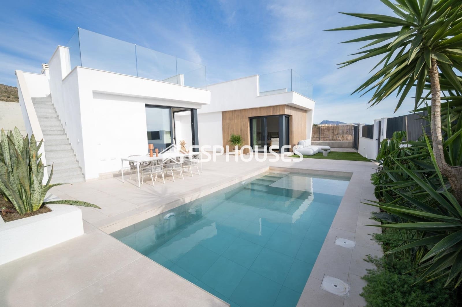 3 bedroom Villa for sale in Banos y Mendigo with pool garage - € 413,400 (Ref: 10025310)
