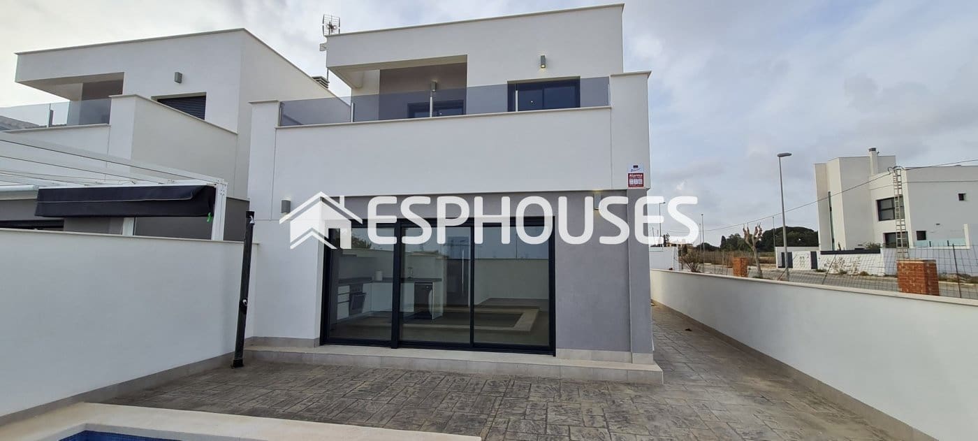 3 soveværelse Villa til salg i Orihuela Costa med swimmingpool garage - € 549.900 (Ref: 10025313)