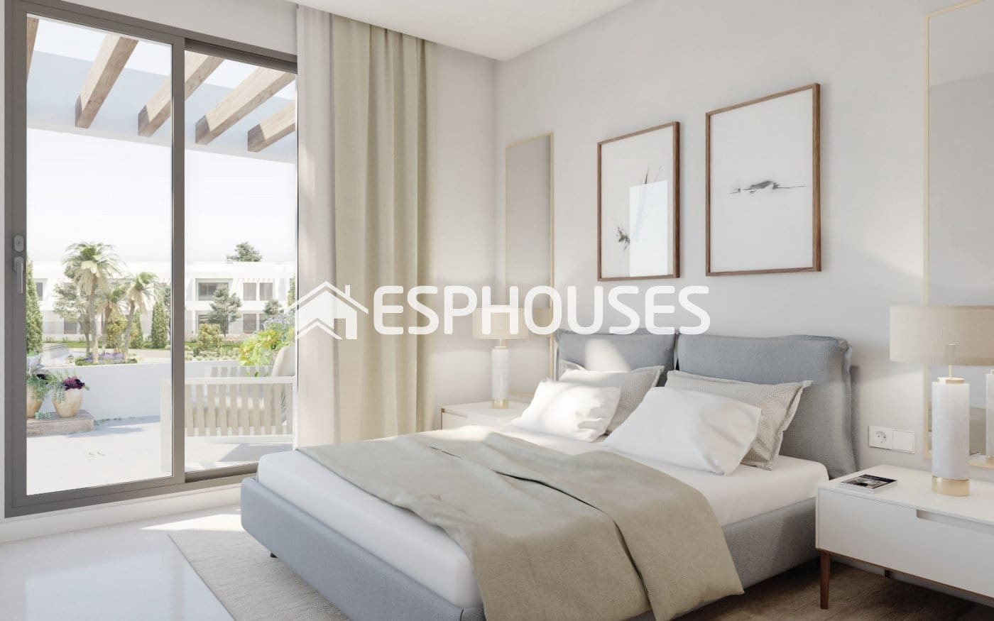 2 sypialnia Bungalow na sprzedaż w Torrevieja z basenem - 380 000 € (Ref: 10025315)