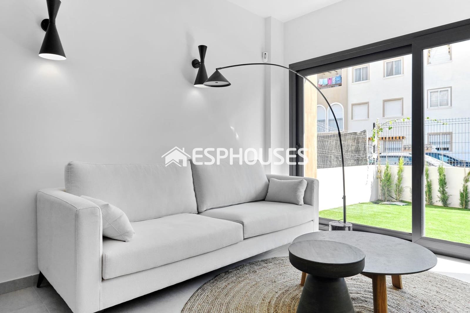 2 sypialnia Bungalow na sprzedaż w Torrevieja z basenem - 380 000 € (Ref: 10025315)