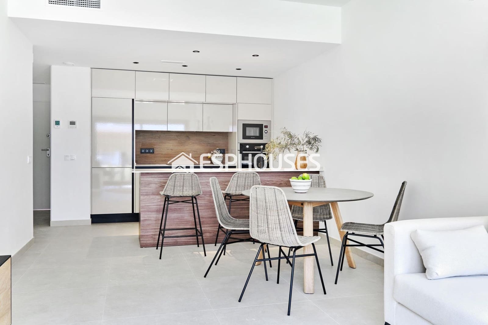 2 sypialnia Bungalow na sprzedaż w Torrevieja z basenem - 380 000 € (Ref: 10025315)