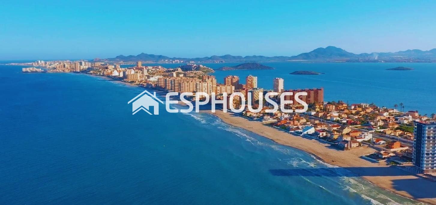 3 bedroom Villa for sale in La Manga del Mar Menor with pool - € 285,631 (Ref: 10025316)