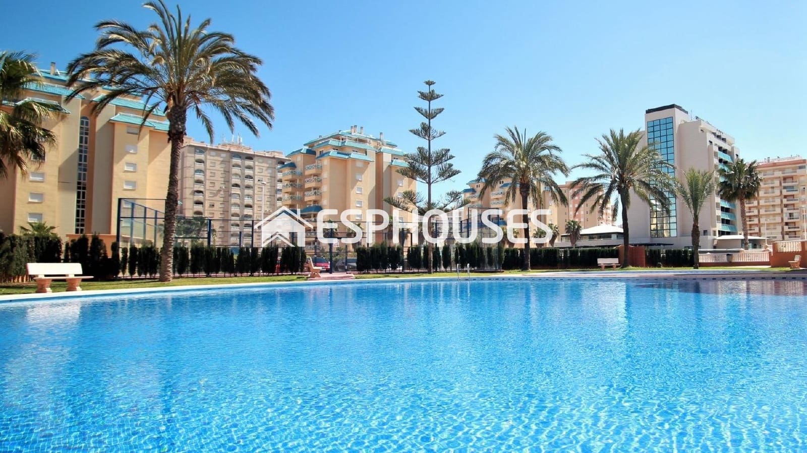 3 bedroom Villa for sale in La Manga del Mar Menor with pool - € 285,631 (Ref: 10025316)