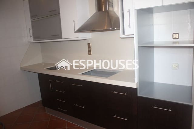 2 slaapkamer Villa te koop in Los Altos met zwembad garage - € 330.000 (Ref: 10025318)