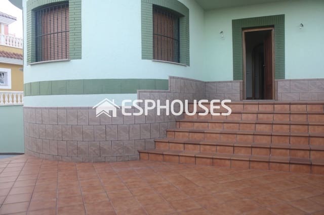 Chalet de 3 habitaciones en Los Altos en venta con piscina garaje - 550.000 € (Ref: 10025319)