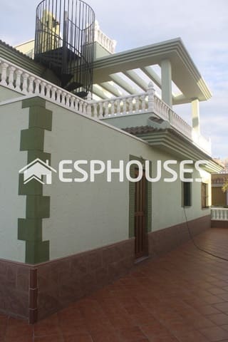 Chalet de 3 habitaciones en Los Altos en venta con piscina garaje - 550.000 € (Ref: 10025319)