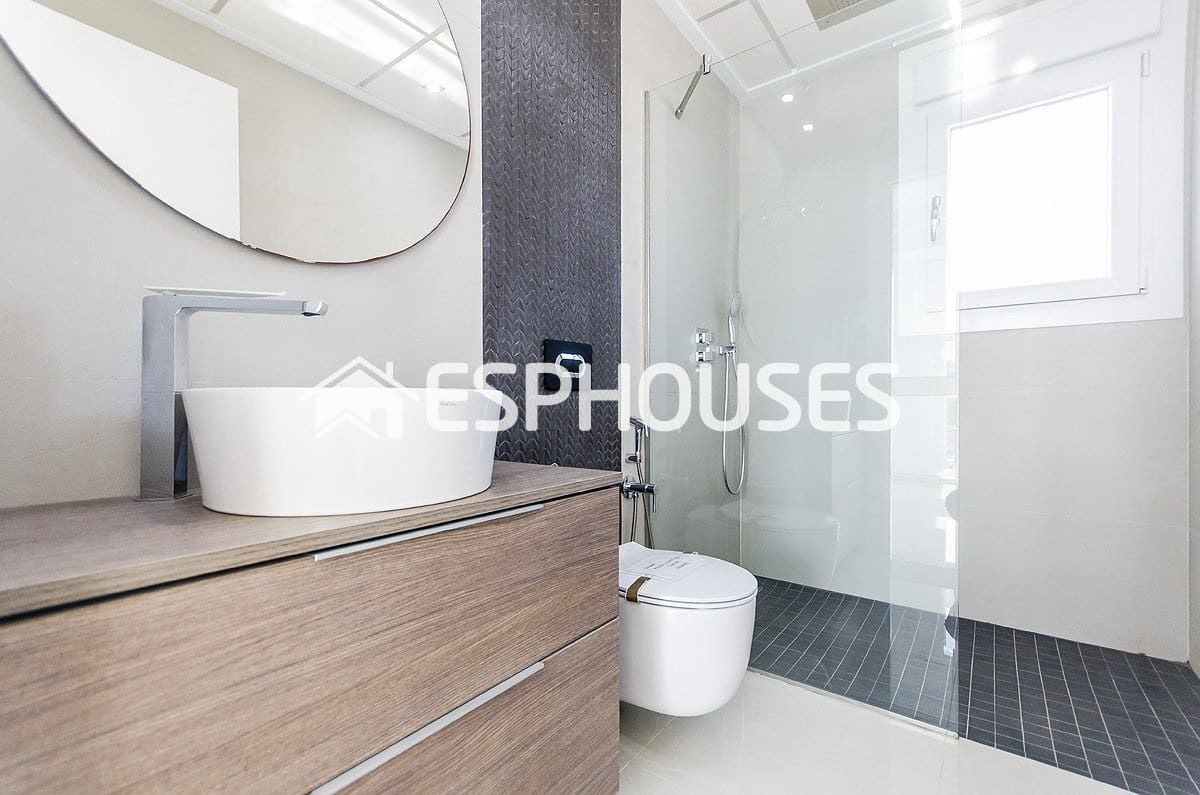 3 makuuhuone Huvila myytävänä paikassa Vera mukana uima-altaan - 475 000 € (Ref: 10025324)