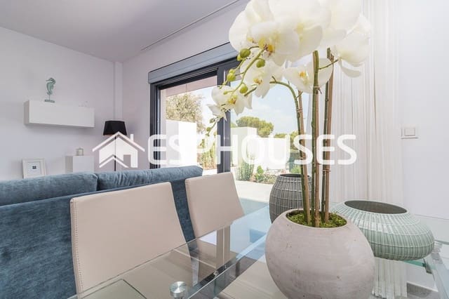 3 sovrum Bungalow till salu i Los Balcones med pool garage - 330 000 € (Ref: 10025327)
