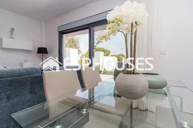 3 sovrum Bungalow till salu i Los Balcones med pool garage - 330 000 € (Ref: 10025327)