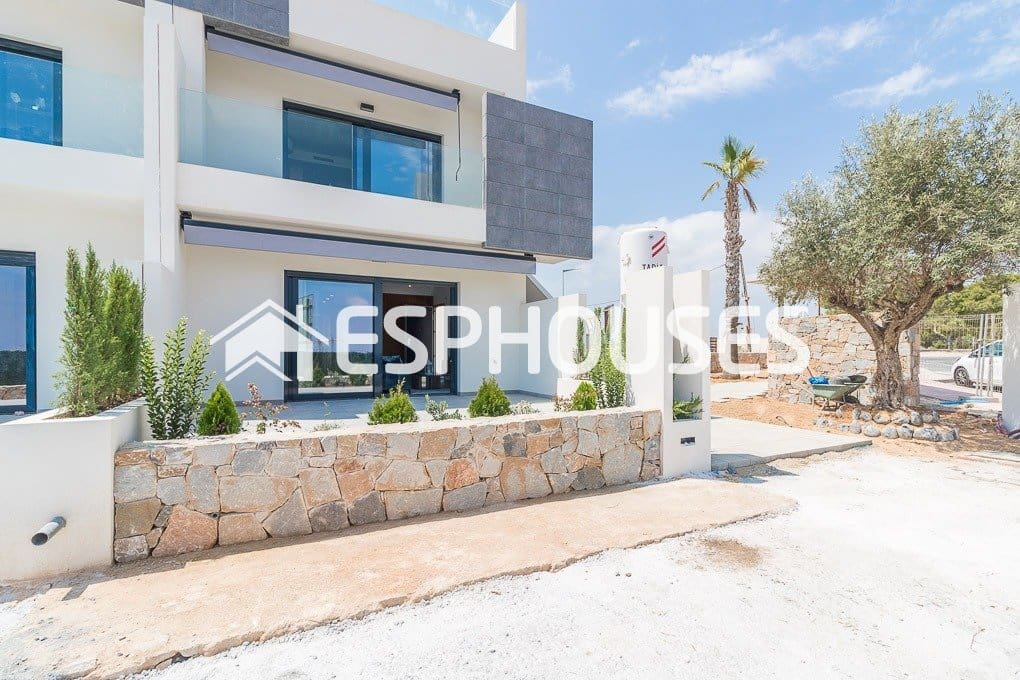 3 sovrum Bungalow till salu i Los Balcones med pool garage - 330 000 € (Ref: 10025327)