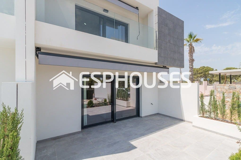 3 sovrum Bungalow till salu i Los Balcones med pool garage - 330 000 € (Ref: 10025327)