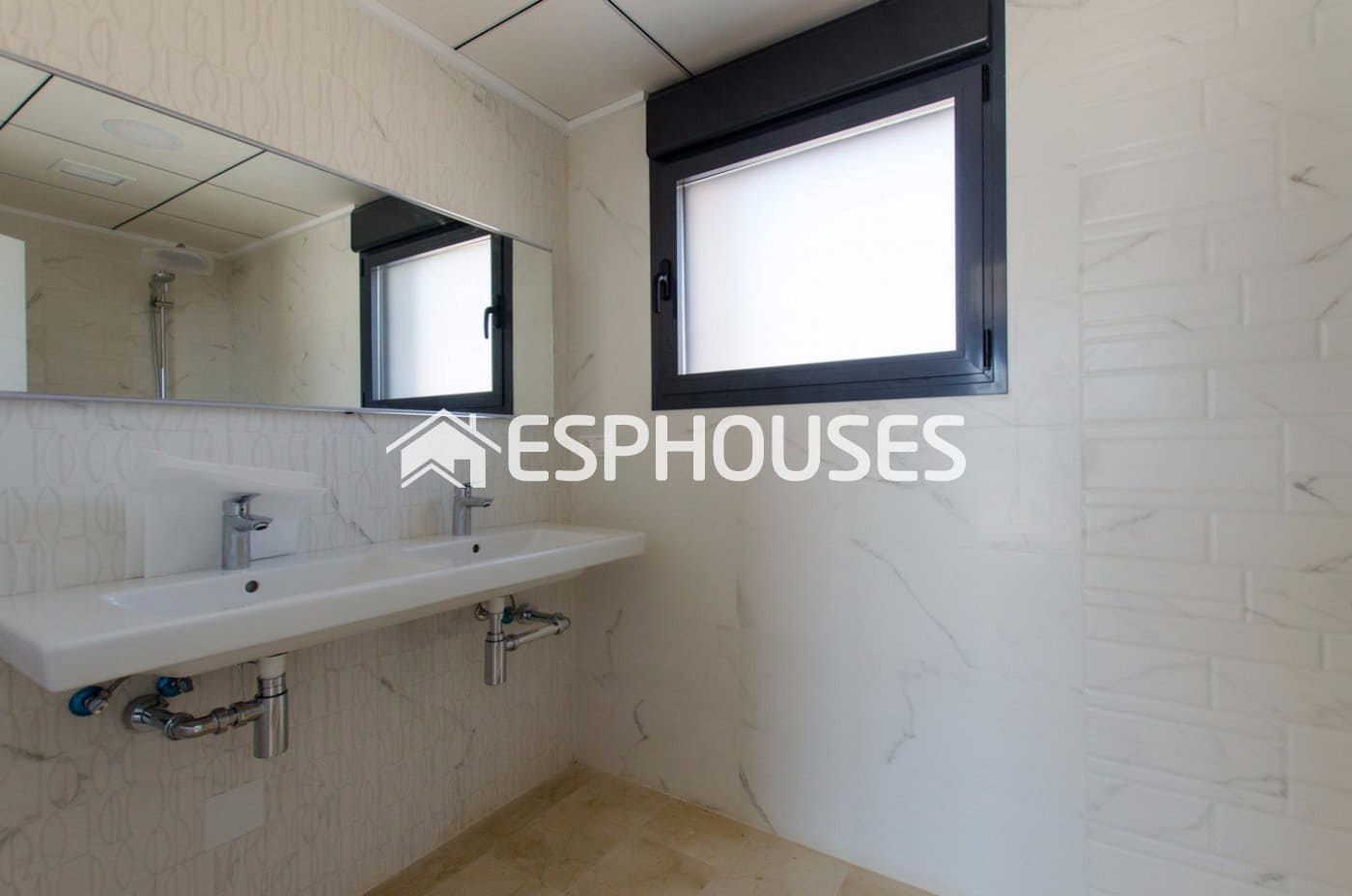 4 bedroom Villa for sale in Finestrat with pool - € 790,000 (Ref: 10025331)