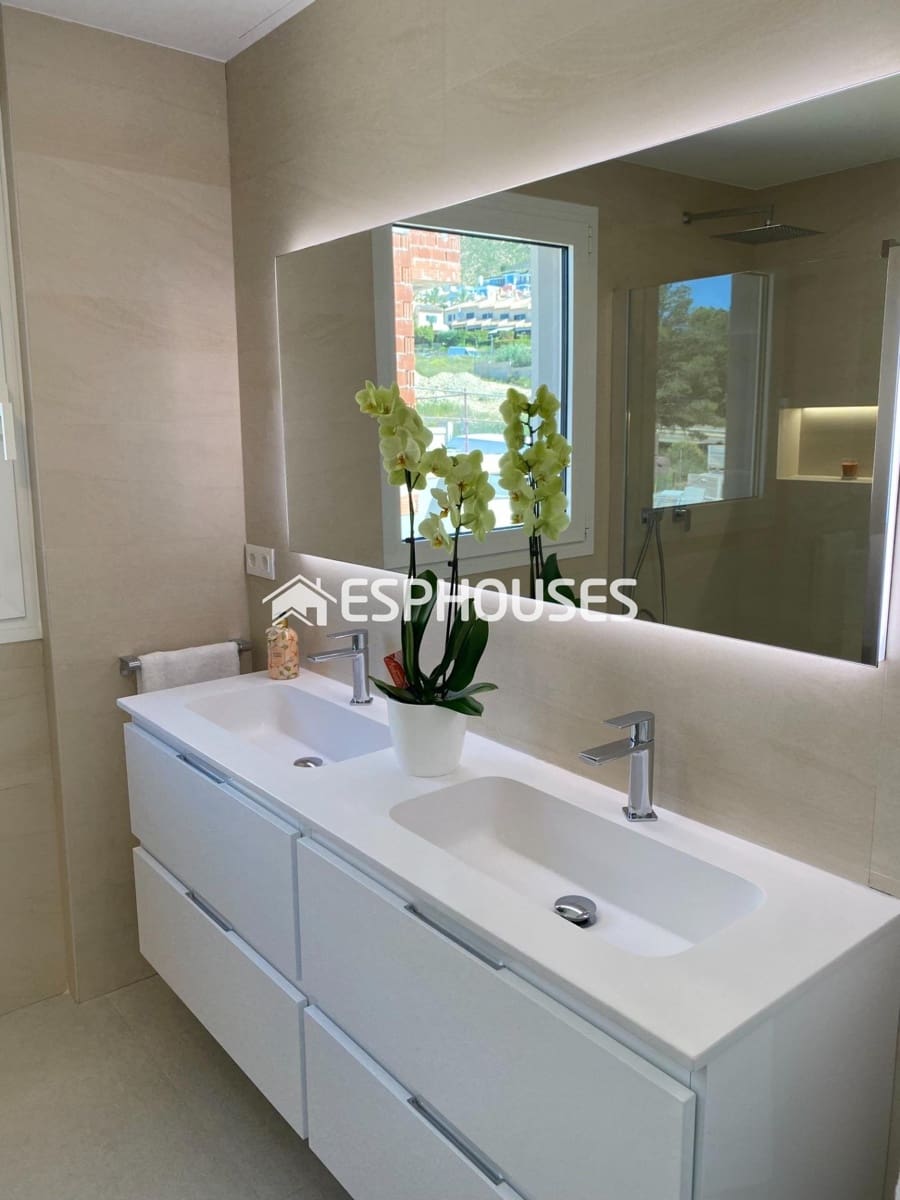 3 slaapkamer Villa te koop in Finestrat met zwembad - € 870.000 (Ref: 10025332)