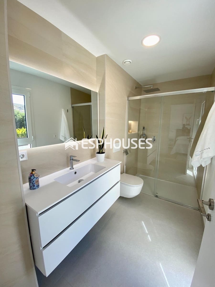 3 slaapkamer Villa te koop in Finestrat met zwembad - € 870.000 (Ref: 10025332)