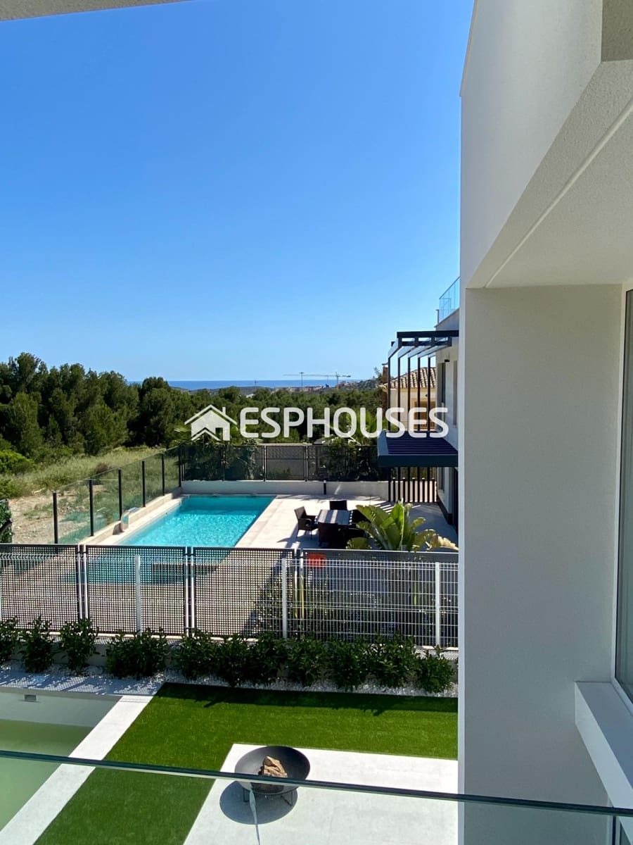3 slaapkamer Villa te koop in Finestrat met zwembad - € 870.000 (Ref: 10025332)