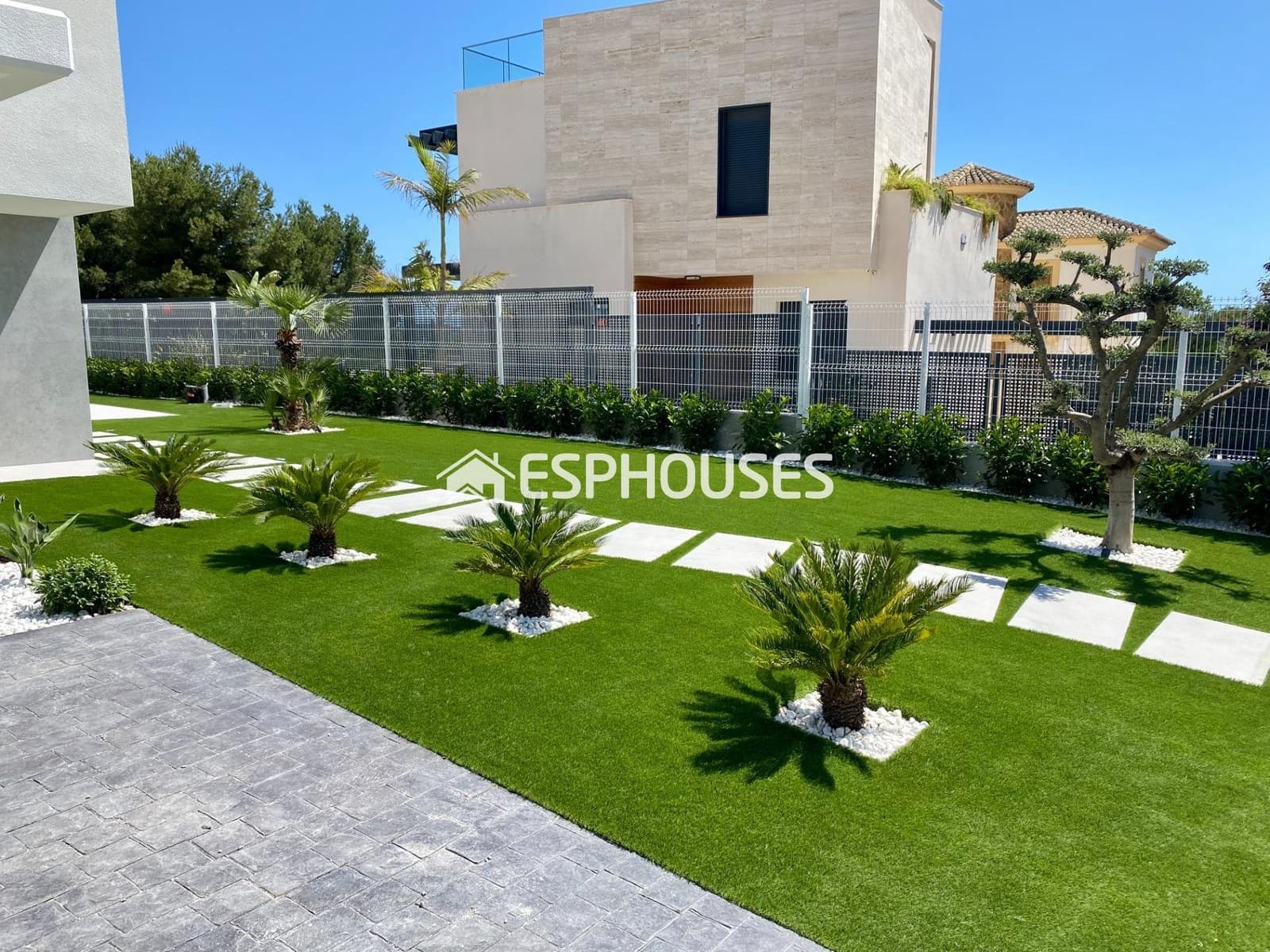 3 slaapkamer Villa te koop in Finestrat met zwembad - € 870.000 (Ref: 10025332)