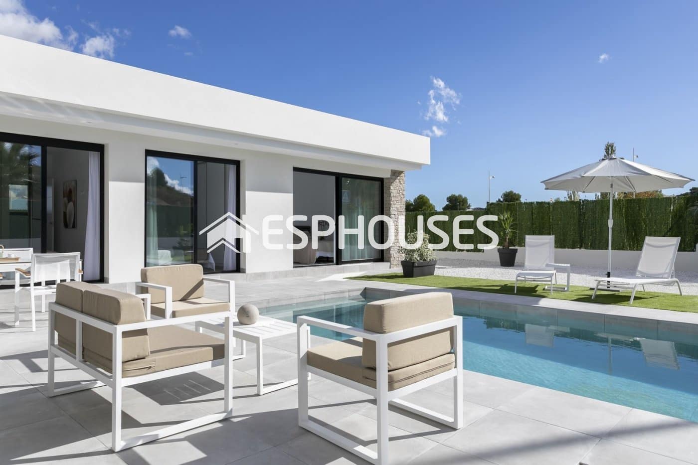 3 quarto Moradia para venda em Calasparra com piscina - 359 000 € (Ref: 10025334)
