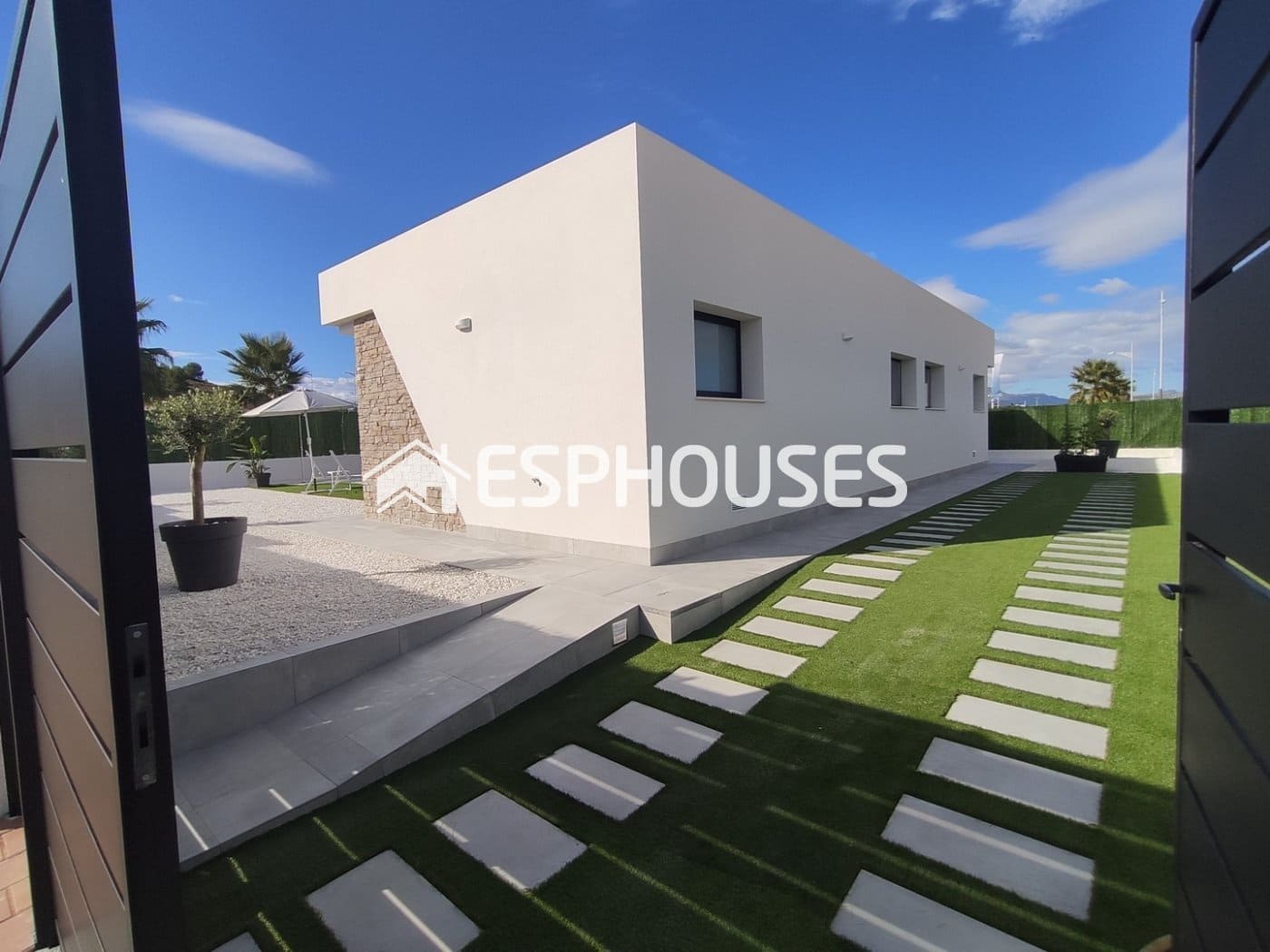 3 quarto Moradia para venda em Calasparra com piscina - 359 000 € (Ref: 10025334)