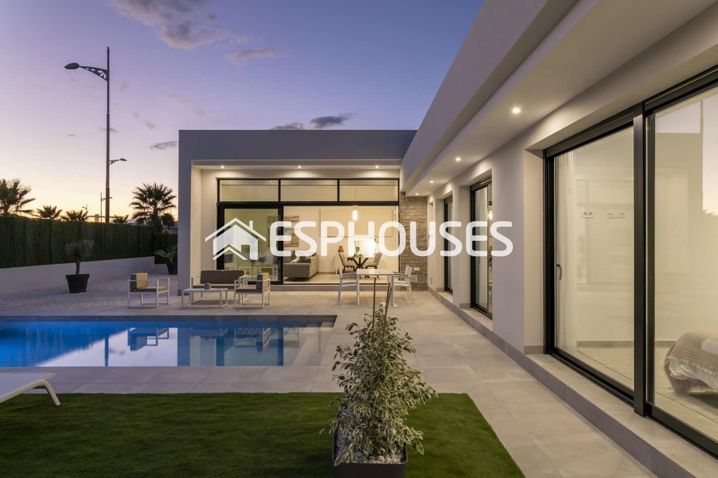 3 quarto Moradia para venda em Calasparra com piscina - 359 000 € (Ref: 10025334)