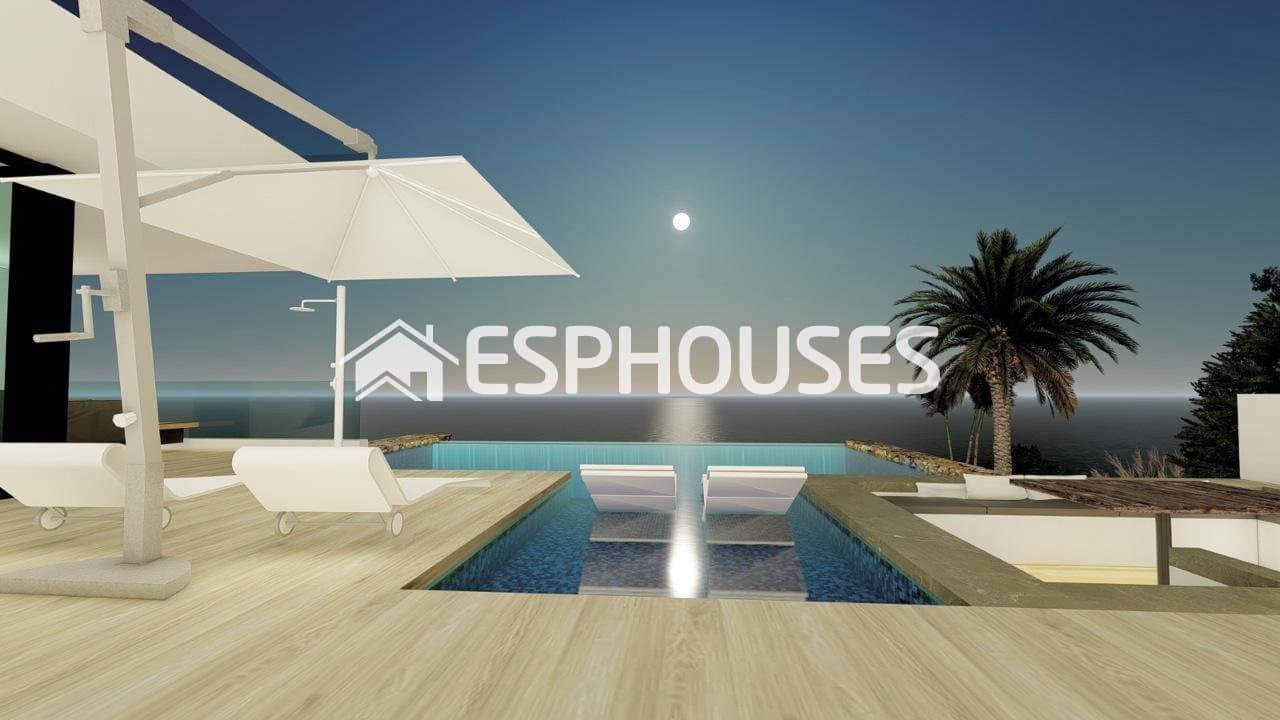 4 bedroom Villa for sale in Calpe / Calp with pool - € 1,550,000 (Ref: 10025341)