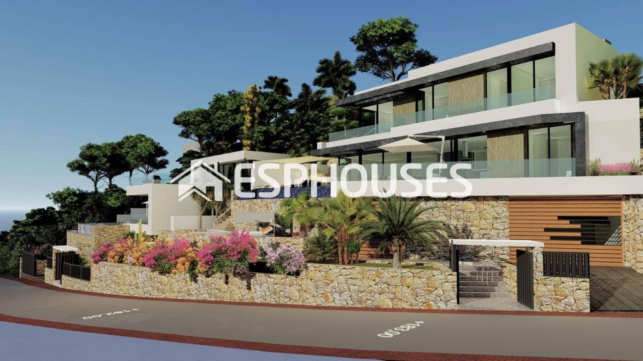 4 bedroom Villa for sale in Calpe / Calp with pool - € 1,550,000 (Ref: 10025341)