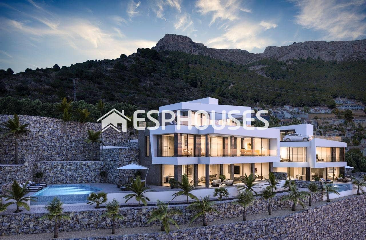 4 soverom Villa til salgs i Calpe / Calp med svømmebasseng - € 1 850 000 (Ref: 10025342)