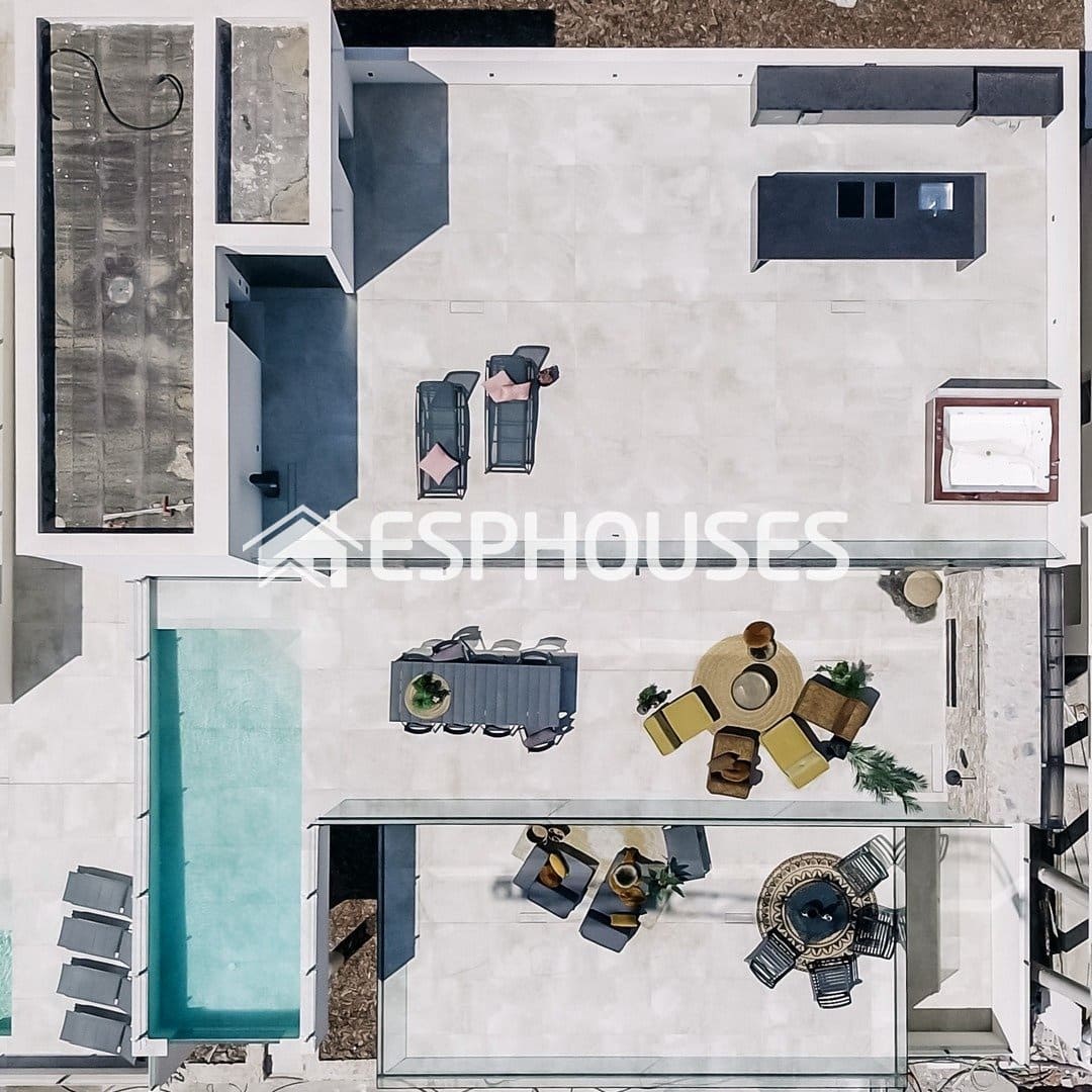 4 slaapkamer Villa te koop in Rojales met zwembad - € 995.000 (Ref: 10025343)
