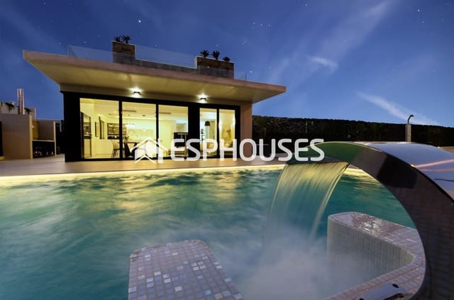 4 Zimmer Villa zu verkaufen in Campoamor, Orihuela mit Pool - 1.195.000 € (Ref: 10025345)