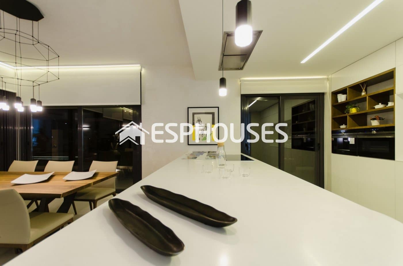 4 makuuhuone Huvila myytävänä paikassa Campoamor mukana uima-altaan - 1 195 000 € (Ref: 10025345)