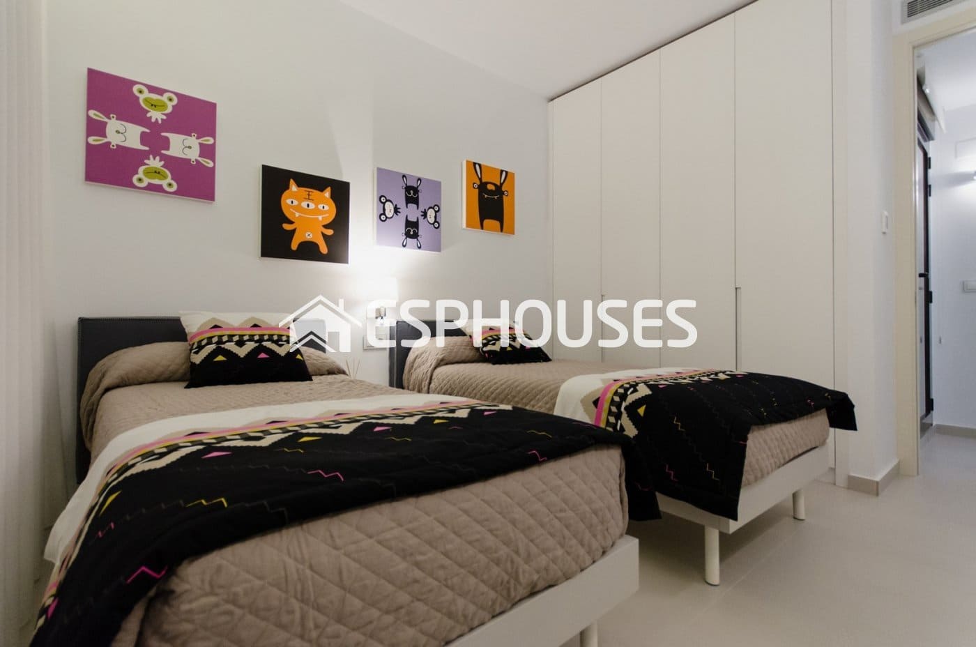 4 makuuhuone Huvila myytävänä paikassa Campoamor mukana uima-altaan - 1 195 000 € (Ref: 10025345)