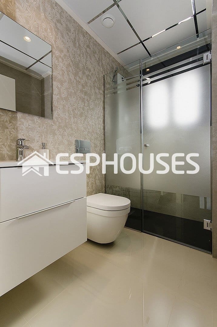 4 bedroom Villa for sale in Campoamor with pool - € 995,000 (Ref: 10025347)