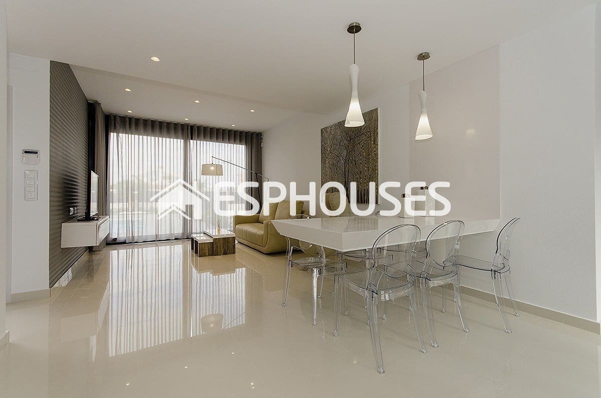4 bedroom Villa for sale in Campoamor with pool - € 995,000 (Ref: 10025347)