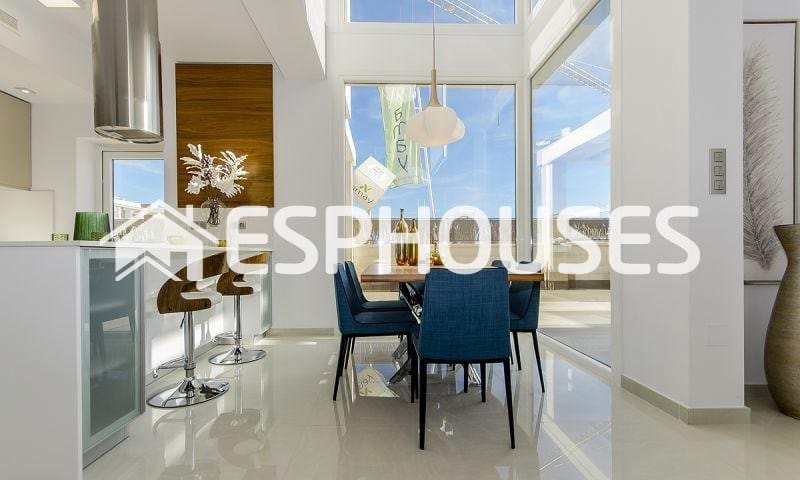 3 bedroom Villa for sale in Ciudad Quesada with pool garage - € 649,000 (Ref: 10025349)