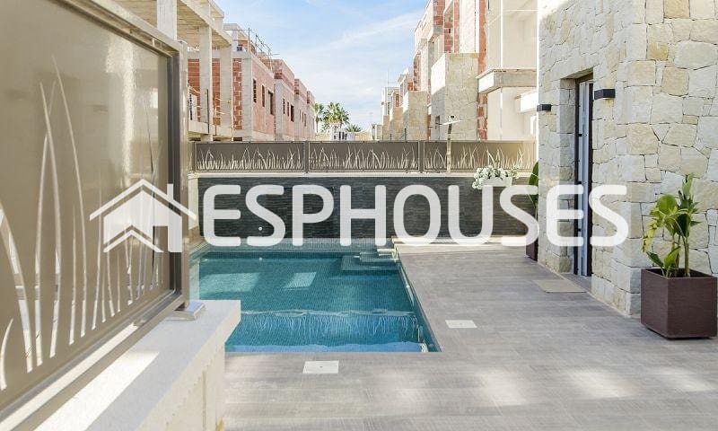 3 bedroom Villa for sale in Ciudad Quesada with pool garage - € 649,000 (Ref: 10025349)