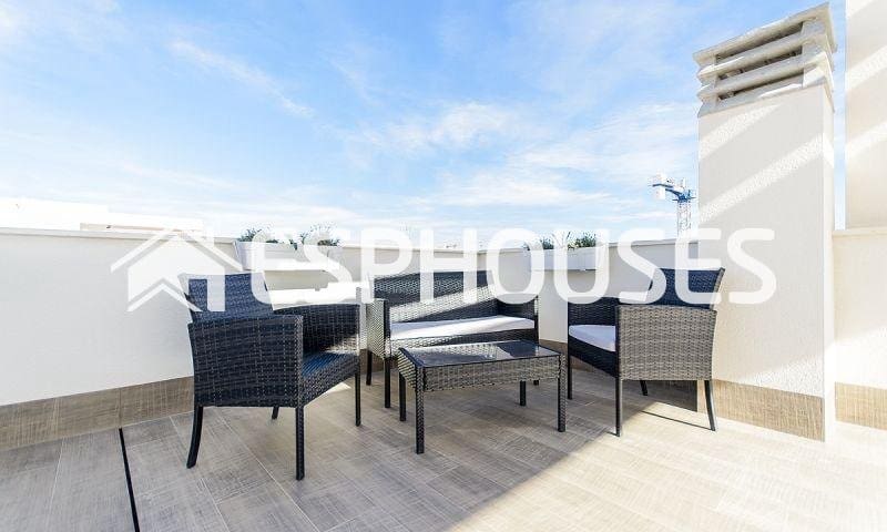 3 bedroom Villa for sale in Ciudad Quesada with pool garage - € 649,000 (Ref: 10025349)