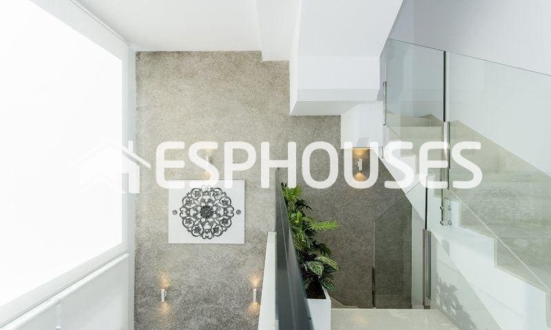 3 bedroom Villa for sale in Ciudad Quesada with pool garage - € 649,000 (Ref: 10025349)