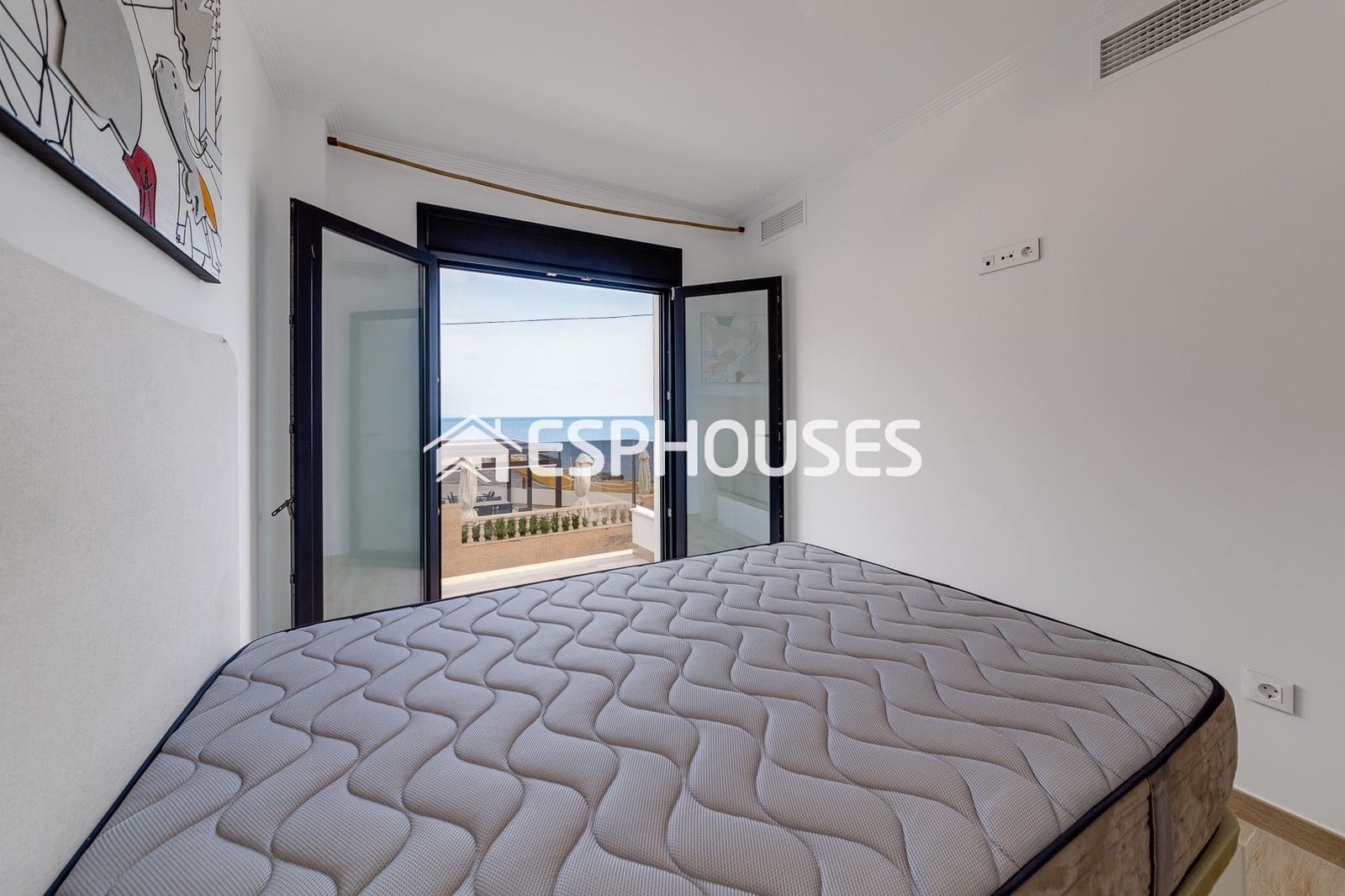 4 sypialnia Willa na sprzedaż w Torrevieja z basenem - 990 000 € (Ref: 10031651)