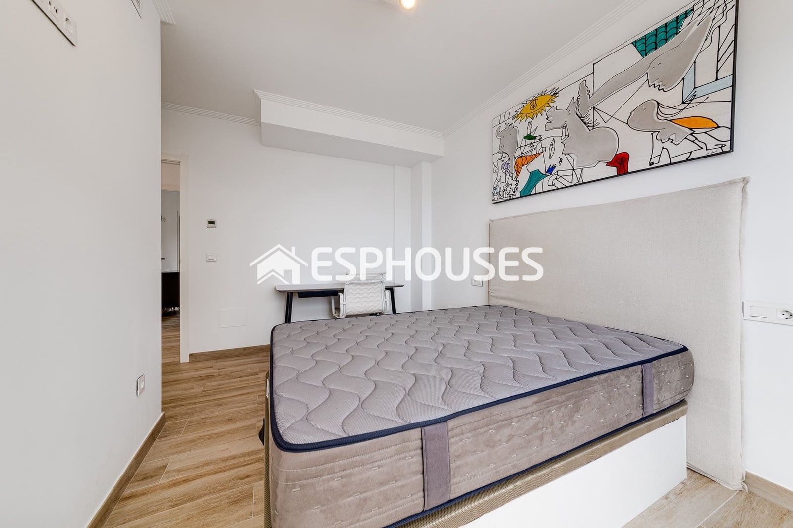 4 sypialnia Willa na sprzedaż w Torrevieja z basenem - 990 000 € (Ref: 10031651)