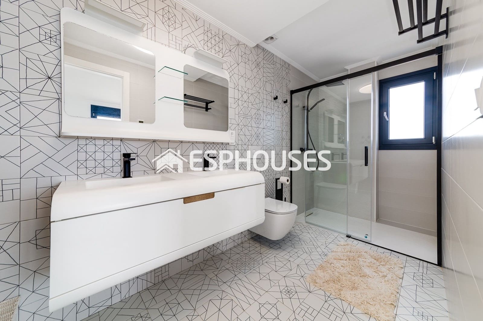 4 sypialnia Willa na sprzedaż w Torrevieja z basenem - 990 000 € (Ref: 10031651)